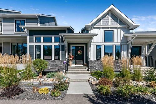 64 D'Arcy Boulevard, Okotoks, AB, T1S5S7 | Card Image
