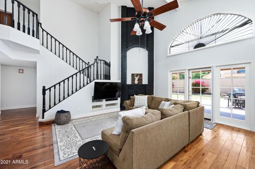 1660 W Honeysuckle Ln, Chandler, AZ, 85248-3681 | Card Image