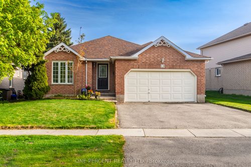 240 Walsh Cres, Orangeville, ON, L9W4T1 | Card Image