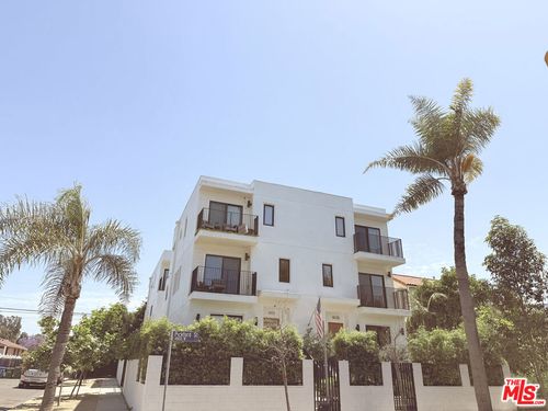1800 S Highland Avenue, Los Angeles, CA, 90019 | Card Image