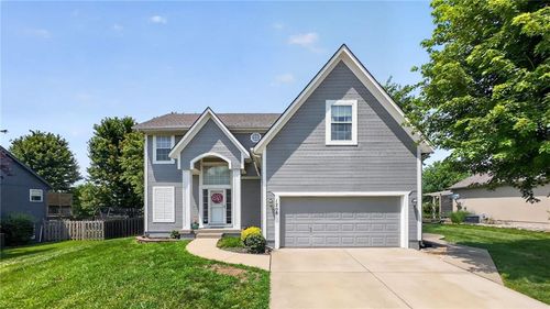 1208 N 3rd St E, Louisburg, KS, 66053-6451 | Card Image
