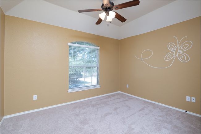 Spare room with carpet and a ceiling fan | Image 25