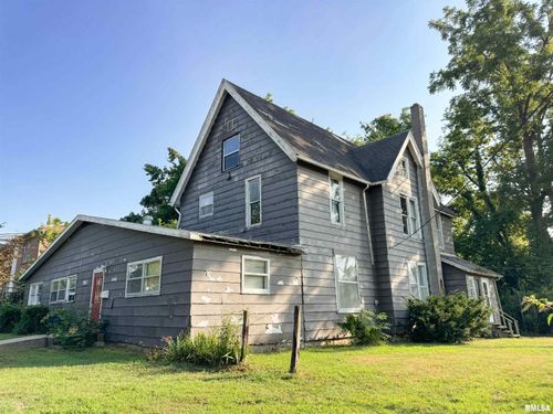 201 E High St, Anna, IL, 62906-1562 | Card Image