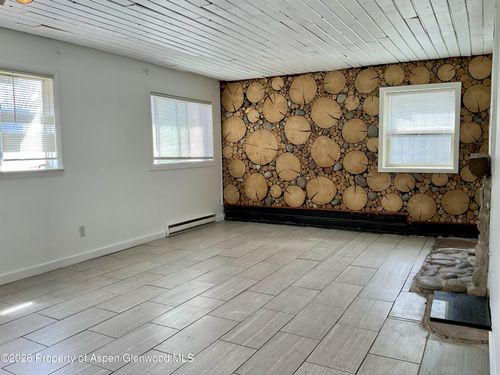 40 Cooper Pl, Carbondale, CO, 81623-1811 | Card Image