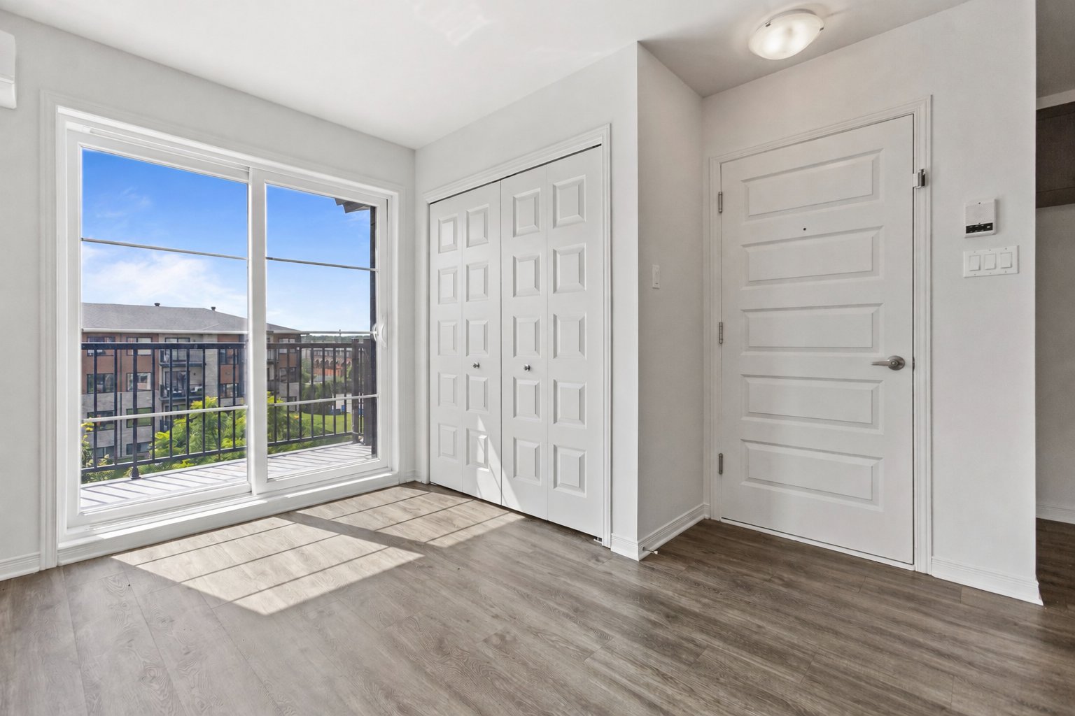 Residential Lease in Vaudreuil-Dorion 3