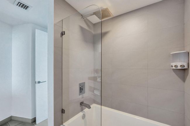 1910 - 4111 S Ocean Dr, Condo with 1 bedrooms, 1 bathrooms and null parking in Hollywood FL | Image 27