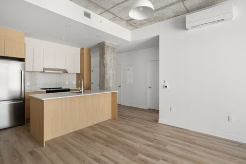 225-305 Rue Quinlan, Montréal, QC, H8R0E1 | Card Image