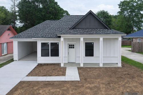 905 Bohne Rd, Port Allen, LA, 70767-4256 | Card Image