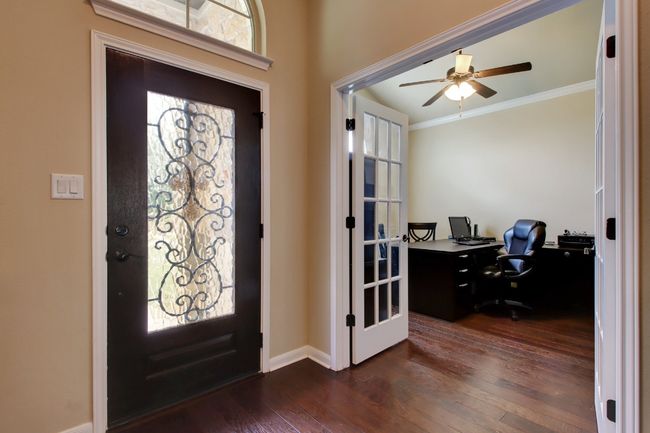 323 Chisholm Trl, House other with 4 bedrooms, 3 bathrooms and null parking in Bastrop TX | Image 15