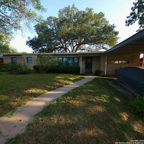114 Mountridge Dr, San Antonio, TX, 78228-1716 | Card Image