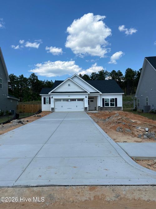 18-237 Rough Ridge Trl, Aberdeen, NC, 28315-6606 | Card Image