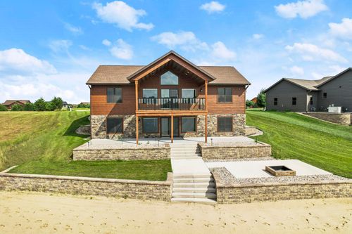 W5808 Brook Trout Ct, New Lisbon, WI, 53950-8803 | Card Image
