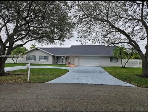 14763 Sw 152nd Pl, Miami, FL, 33196-2841 | Card Image