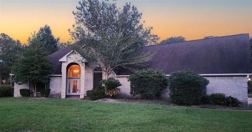 8001 Hills Pkwy, Montgomery, TX, 77316-9516 | Card Image