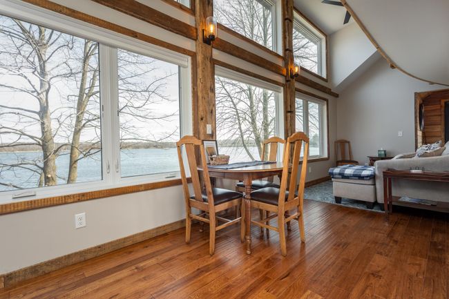 Dining with lake views | Image 59