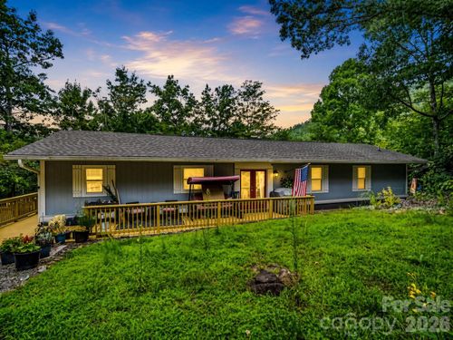 16 Starlight Dr, Black Mountain, NC, 28711-9222 | Card Image