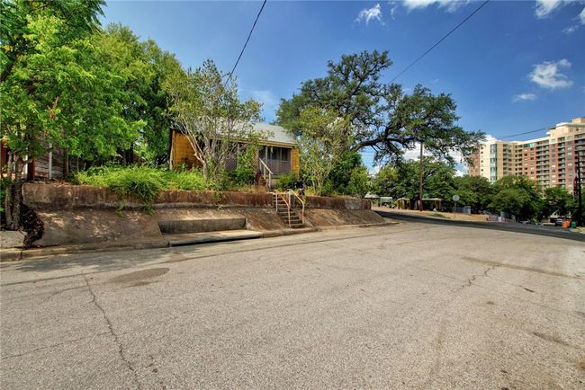 1001 Catalpa St, House other with 1 bedrooms, 1 bathrooms and null parking in Austin TX | Image 9