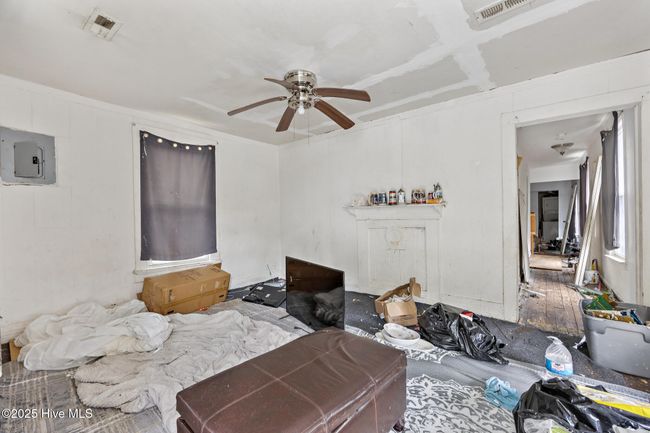 115 Wright St, House other with 2 bedrooms, 1 bathrooms and null parking in Wilmington NC | Image 9