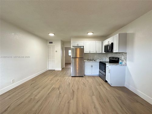 3-3616 Ne 11th Avenue, Oakland Park, FL, 33334 | Card Image