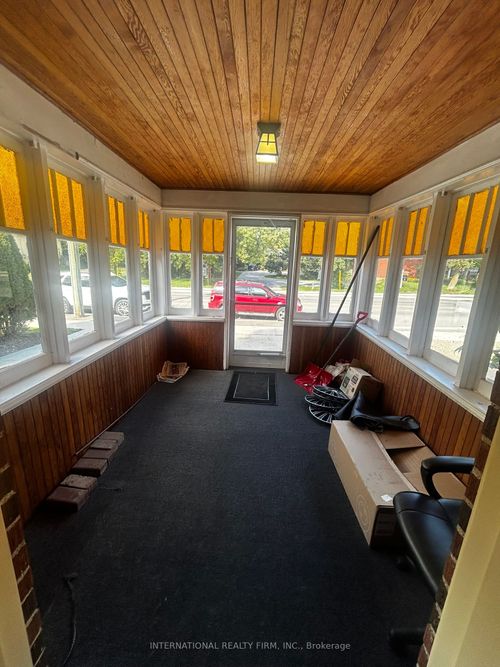 {{alt}} | Card Image