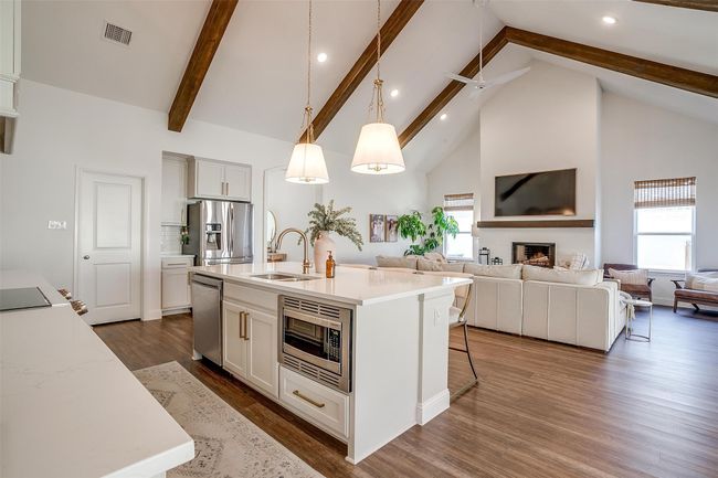 223 E Furlong, House other with 4 bedrooms, 3 bathrooms and null parking in Willow Park TX | Image 15