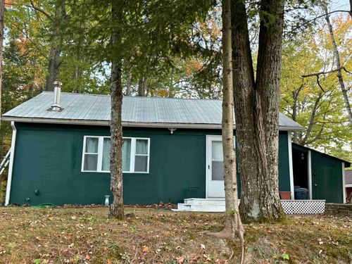 3279 Handrich Dr, Curran, MI, 48728-9505 | Card Image