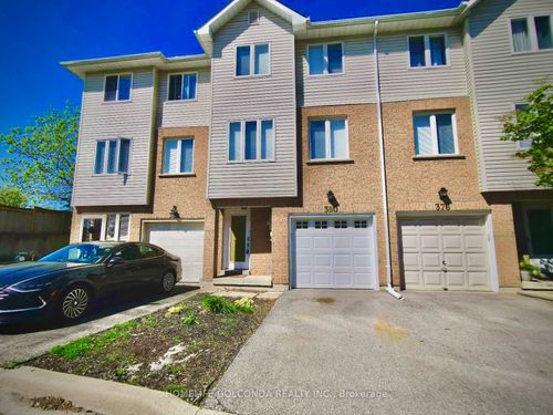 380 Riddell Crt, Newmarket, ON, L3Y8M8 | Card Image