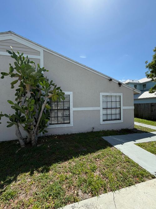 5803 Se Collins Avenue, Stuart, FL, 34997 | Card Image