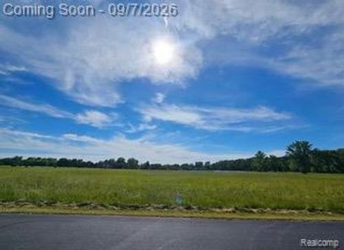 6260 Hidden Forrest Dr, Swartz Creek, MI, 48473-7643 | Card Image