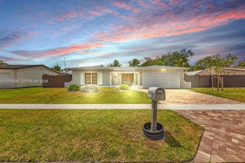 8830 Nw 3rd St, Pembroke Pines, FL, 33024-6510 | Card Image
