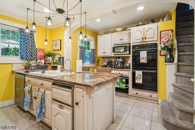 27 Fairway Dr, House other with 7 bedrooms, 5 bathrooms and null parking in West Orange NJ | Image 14