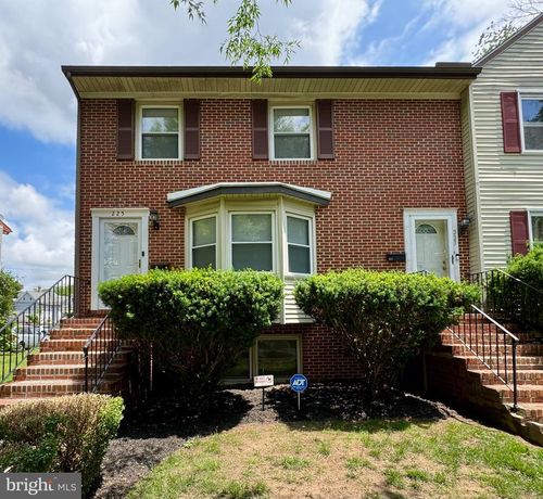225 N New St, DOVER, DE, 19904-3127 | Card Image