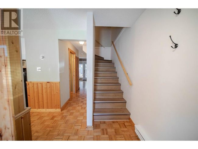 33C Mount Trinity Ave, Townhouse with 3 bedrooms, 2 bathrooms and null parking in Fernie BC | Image 4