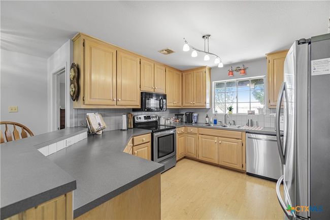 kitchen | Image 8