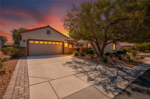 2302 Valley Cottage Ave, Henderson, NV, 89052-8762 | Card Image