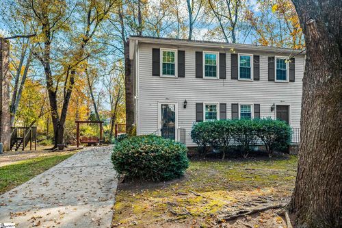 9 Dover Dr, Taylors, SC, 29687-4233 | Card Image