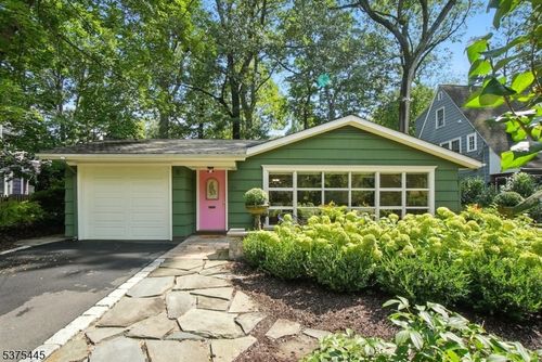 26 Brook Ln, Maplewood, NJ, 07040-1213 | Card Image