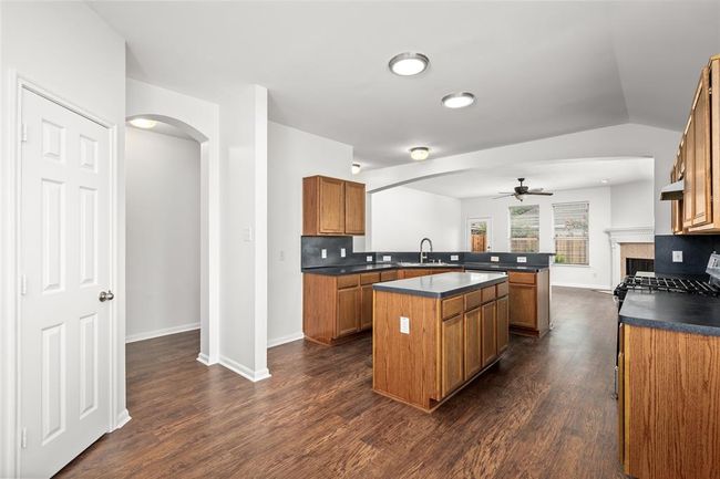 Kitchen | Image 6