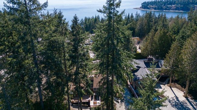 7301 Redrooffs Road, House other with 3 bedrooms, 2 bathrooms and 6 parking in Sechelt BC | Image 36