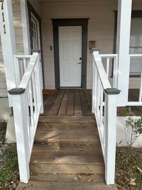 1711 Wood Ave, Waco, TX, 76706-3061 | Card Image