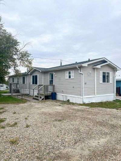 17 - 6026 13 Ave, Home with 3 bedrooms, 2 bathrooms and 2 parking in Edson AB | Image 1