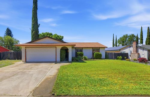6300 Arcadia Ave, Loomis, CA, 95650-8782 | Card Image