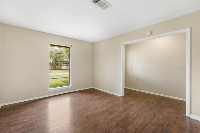 1101 E Rutgers Ln, House other with 3 bedrooms, 2 bathrooms and 2 parking in Deer Park TX | Image 5