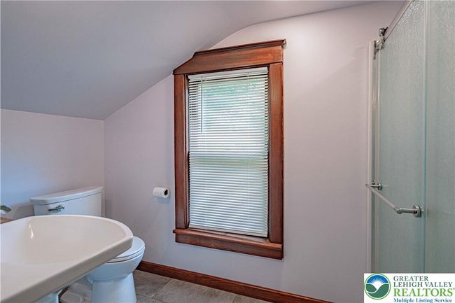 636 School Rd, House other with 2 bedrooms, 1 bathrooms and null parking in Nazareth PA | Image 24