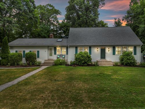 7 Lorraine Rd, Manchester, CT, 06040-6322 | Card Image
