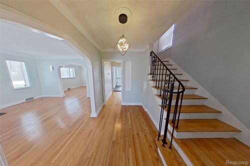 8401 W 7 Mile Rd, Detroit, MI, 48221-2069 | Card Image