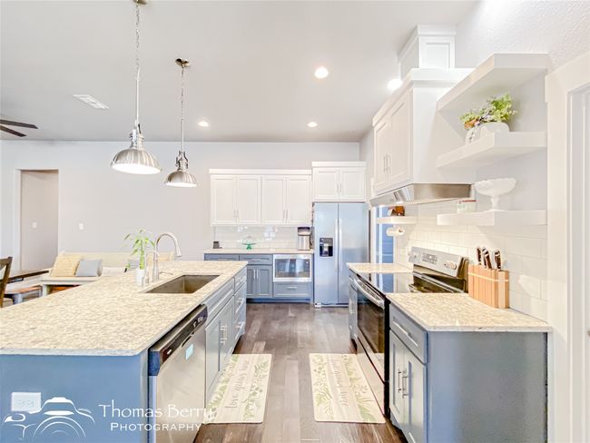 4002 Hope Dr, House other with 4 bedrooms, 2 bathrooms and null parking in Clyde TX | Image 11