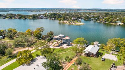 302 Green Acres Dr, House other with 4 bedrooms, 3 bathrooms and null parking in Granite Shoals TX | Image 2