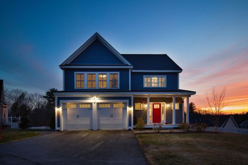 12 Summit Cir, Newmarket, NH, 03857-3201 | Card Image