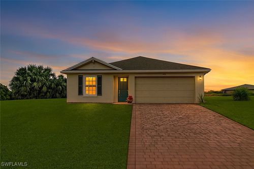 405 Lupe St, Labelle, FL, 33935-4543 | Card Image